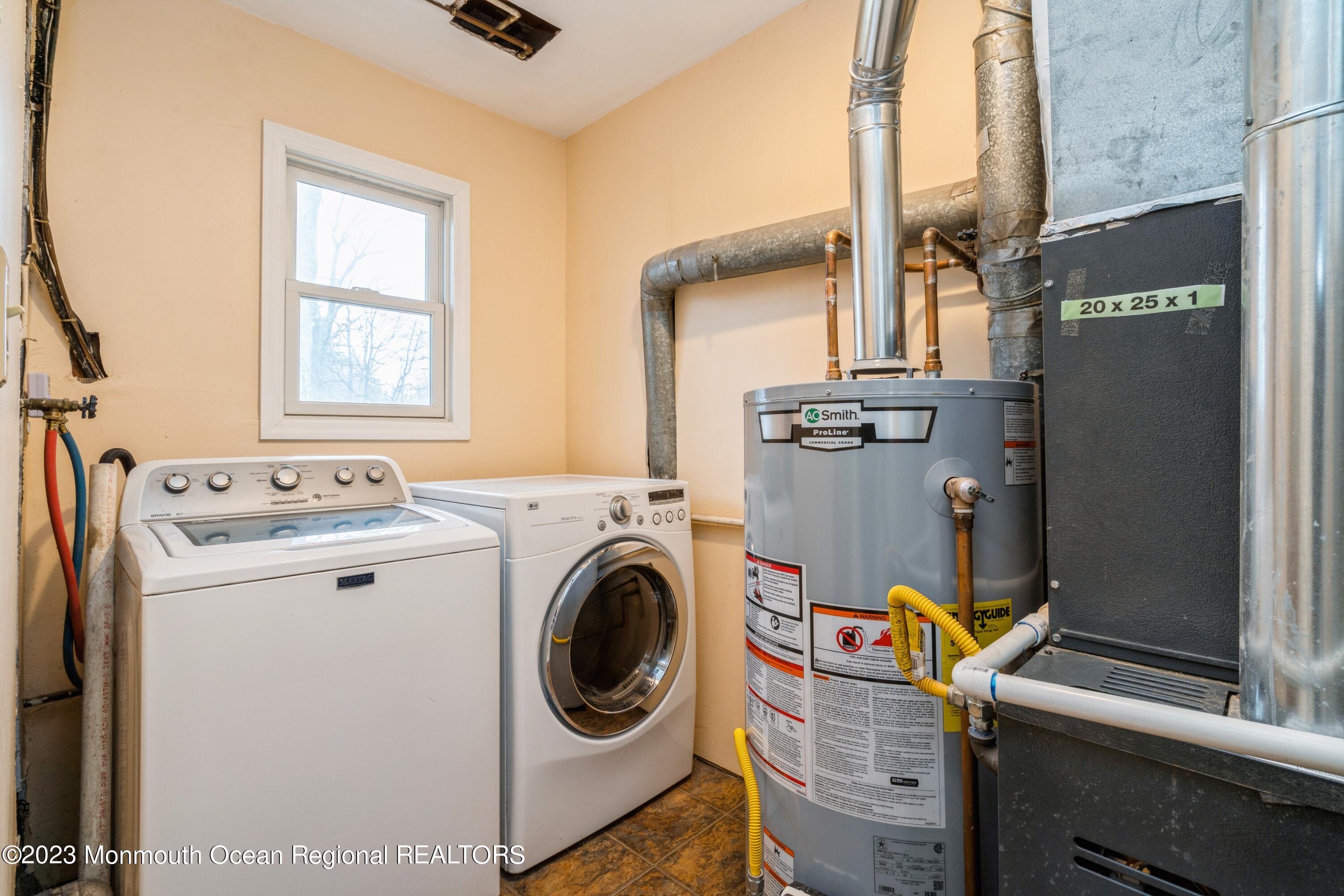 37 Pine Tree Drive Bayville, NJ 08721 - Photo 20 of 24 20_37PineTreeDr_2026_HiRes