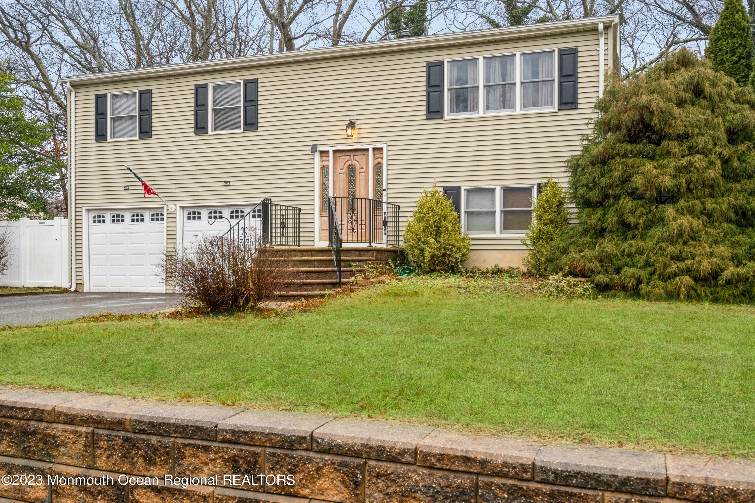 37 Pine Tree Drive Bayville, NJ 08721 - Photo 2 of 24 02_37PineTreeDr_2004_HiRes
