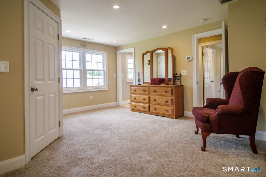 90 Town Line Road Plainville, CT 06062 - Photo 19 of 30