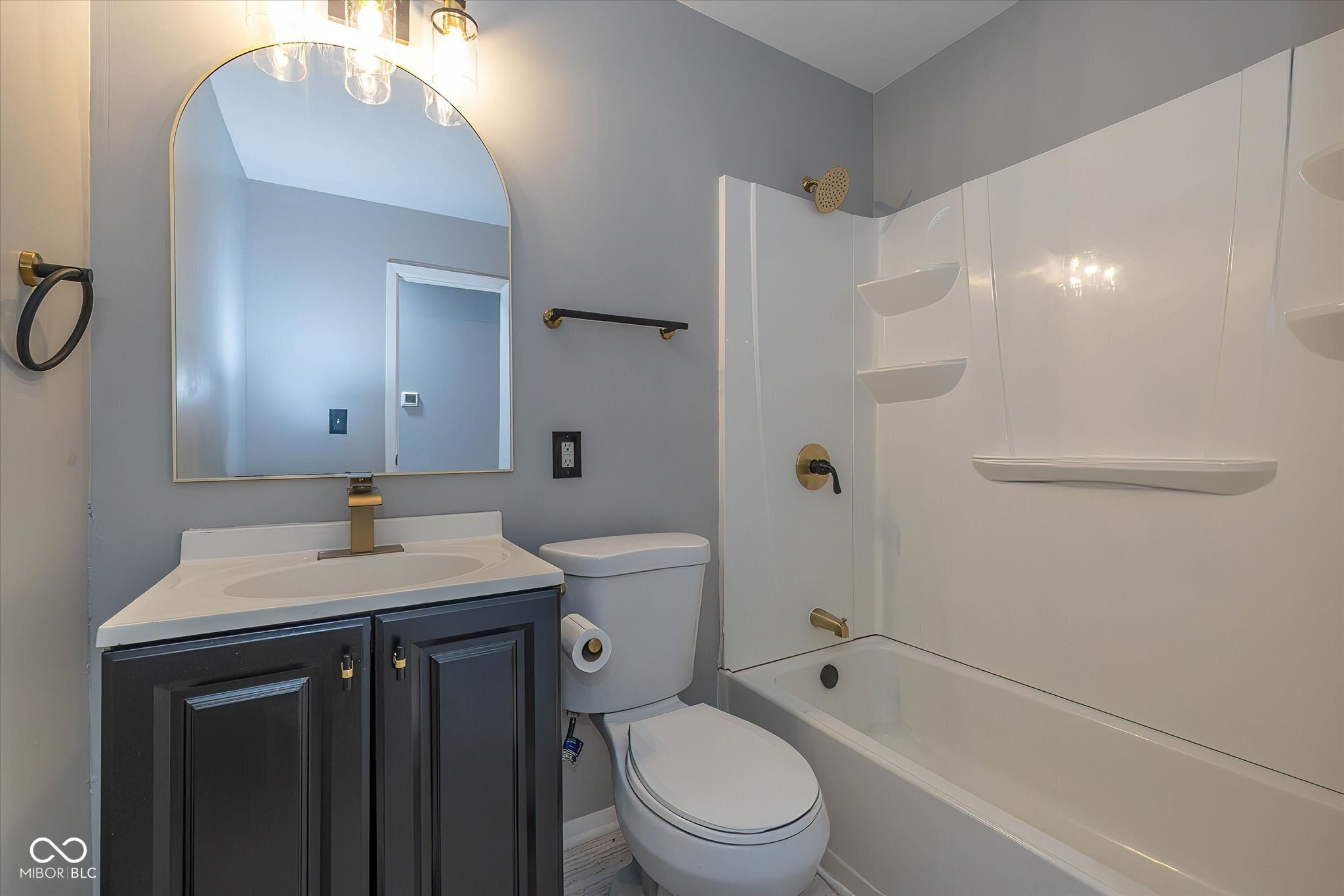 8115 Barry Road Indianapolis, IN 46219 - Photo 11 of 17