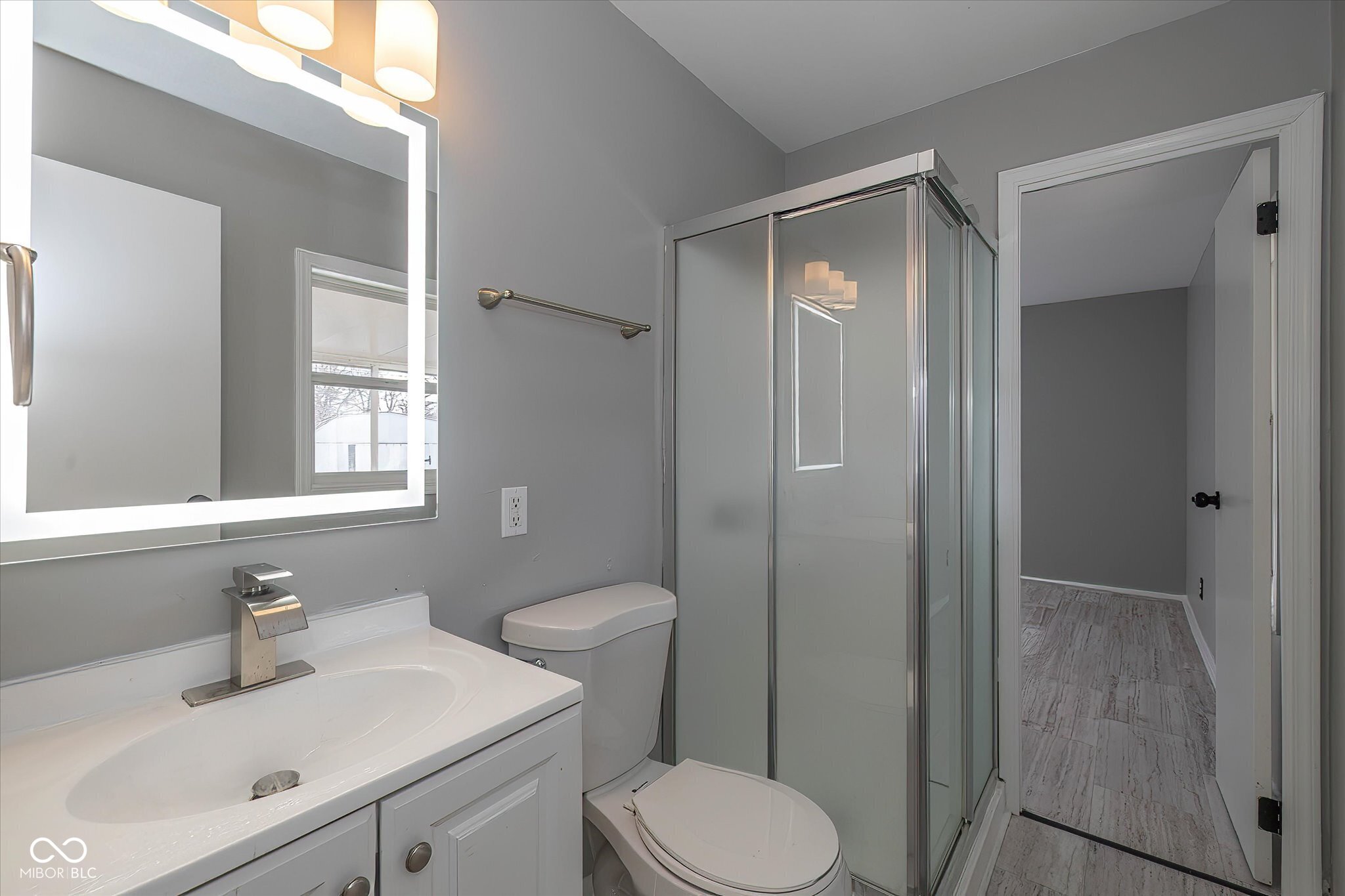 8115 Barry Road Indianapolis, IN 46219 - Photo 8 of 17
