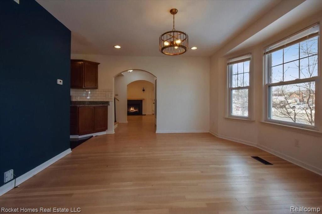 1452 Bishop Road Grosse Pointe Park, MI 48230 - Photo 11 of 48