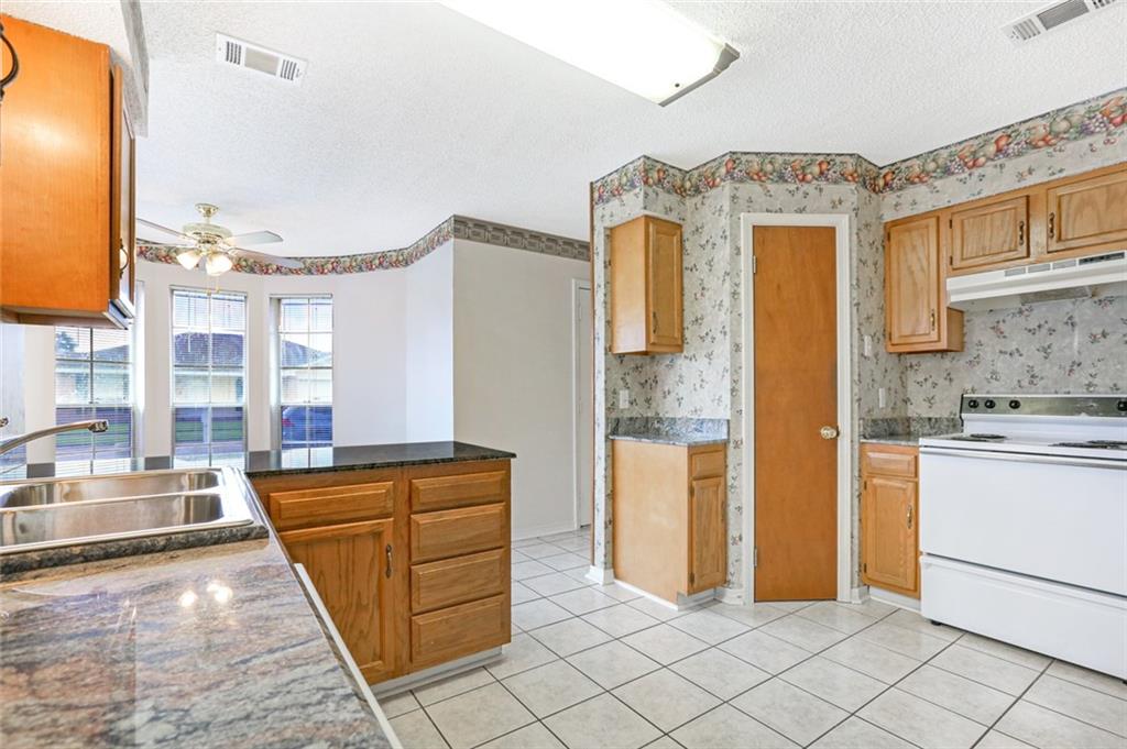 2524 Rue Jesann Marrero, LA 70072 - Photo 3 of 22 Gallery Image 3