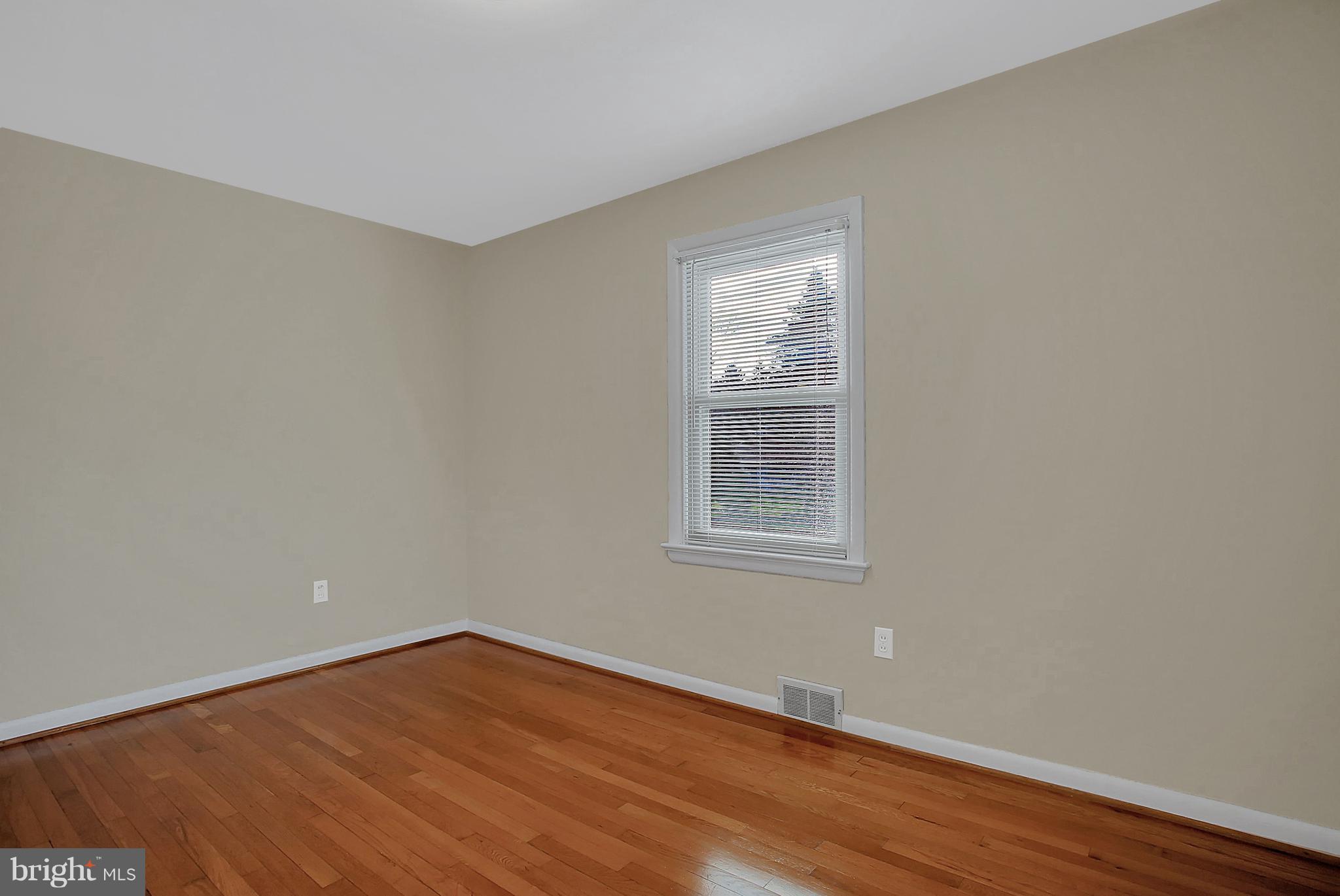316 Dahlia Road Lancaster, PA 17602 - Photo 14 of 29 Bedroom 2
