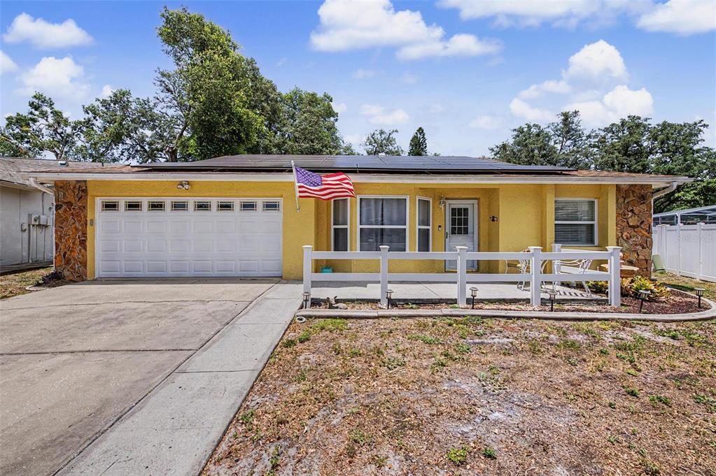 6325 Sarah Lane New Port Richey, FL 34653 - Photo 2 of 33
