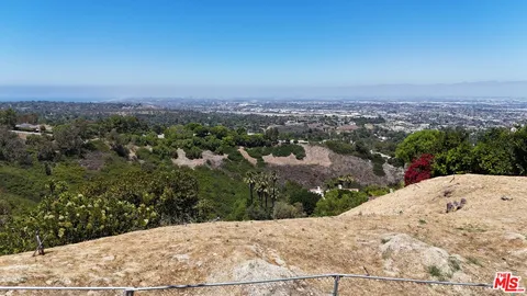 $699,000 | 14 Bronco Drive, Rancho Palos Verdes, CA 90275