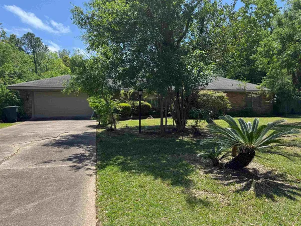 $220,000 | 6700 Howe Street, Groves, TX 77619