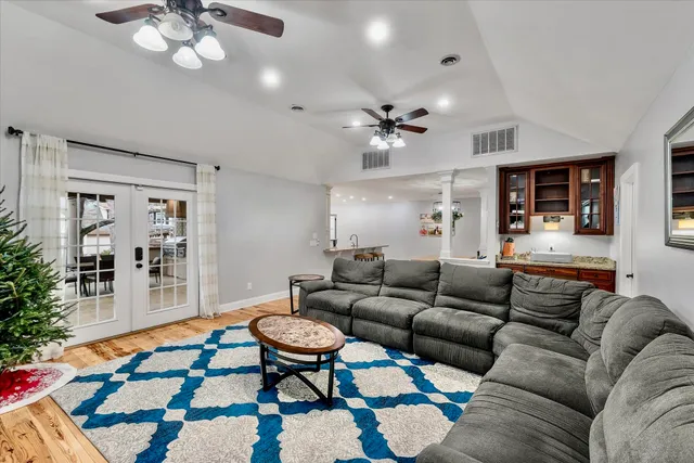 $875,000 | 100 Fairway Drive, Summerville, SC 29483