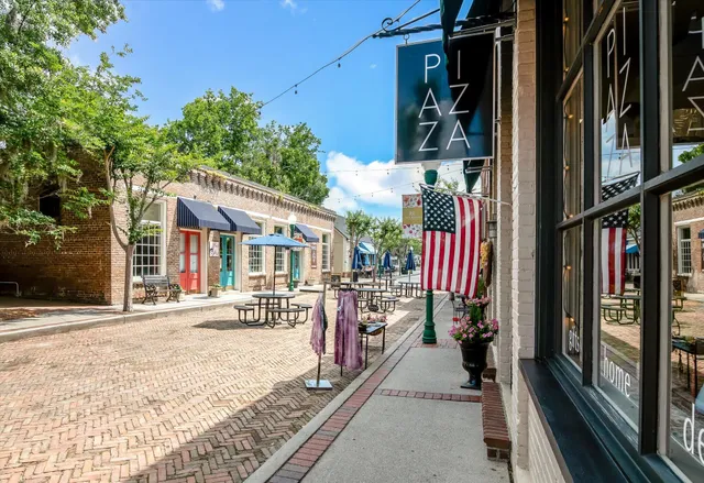 $875,000 | 100 Fairway Drive, Summerville, SC 29483