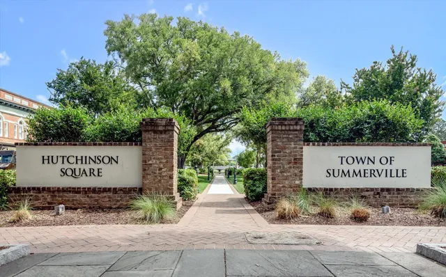 $875,000 | 100 Fairway Drive, Summerville, SC 29483