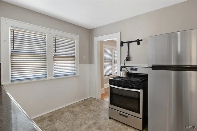 $1,950 | 965-67 Wadsworth Street, Unit 67, Syracuse, NY 13208