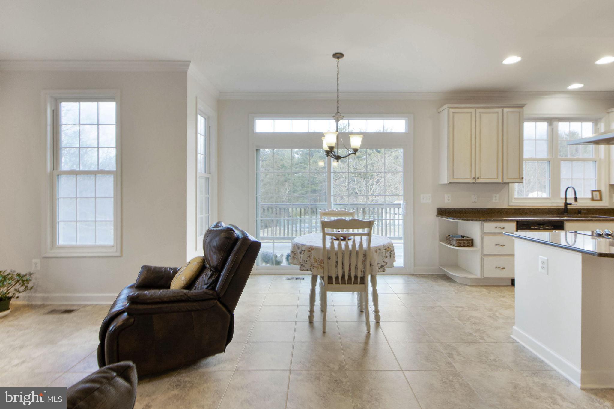 15434 Conrad Spring Road Boyds, MD 20841 - Photo 105 of 150 Apartment eat-in kitchen w/ slider to private deck