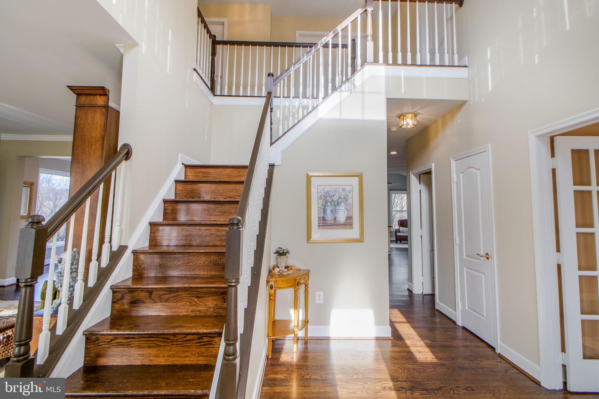 15434 Conrad Spring Road Boyds, MD 20841 - Photo 4 of 150 2 story entry foyer