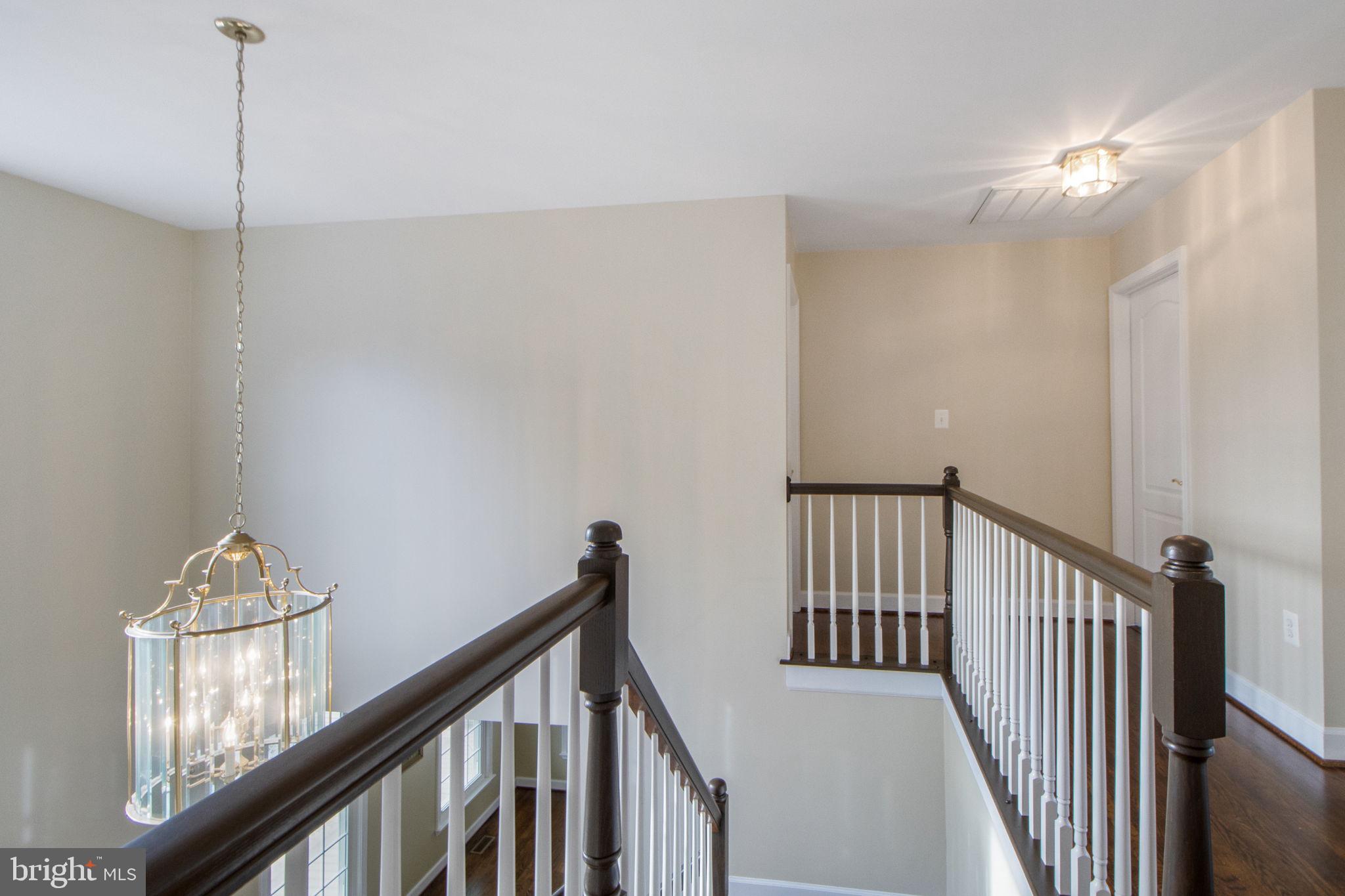 15434 Conrad Spring Road Boyds, MD 20841 - Photo 54 of 150 Upper level hallway