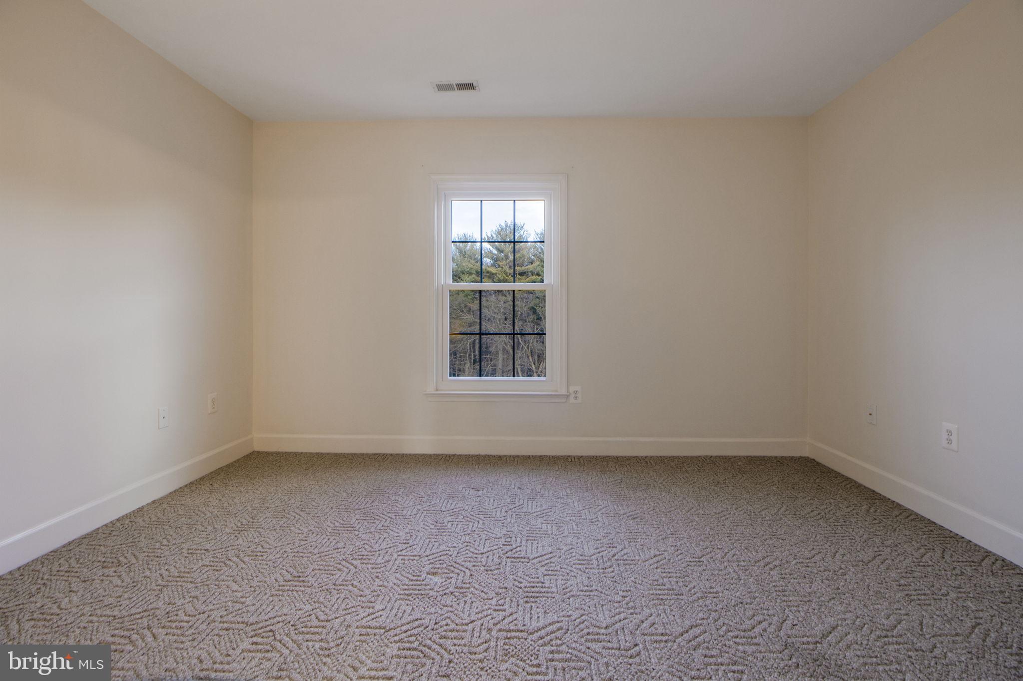 15434 Conrad Spring Road Boyds, MD 20841 - Photo 92 of 150 Bedroom 4 w/ attached shared bath