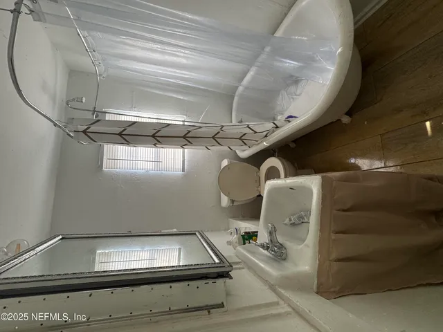 $950 | 946 Spearing Street, Jacksonville, FL 32206