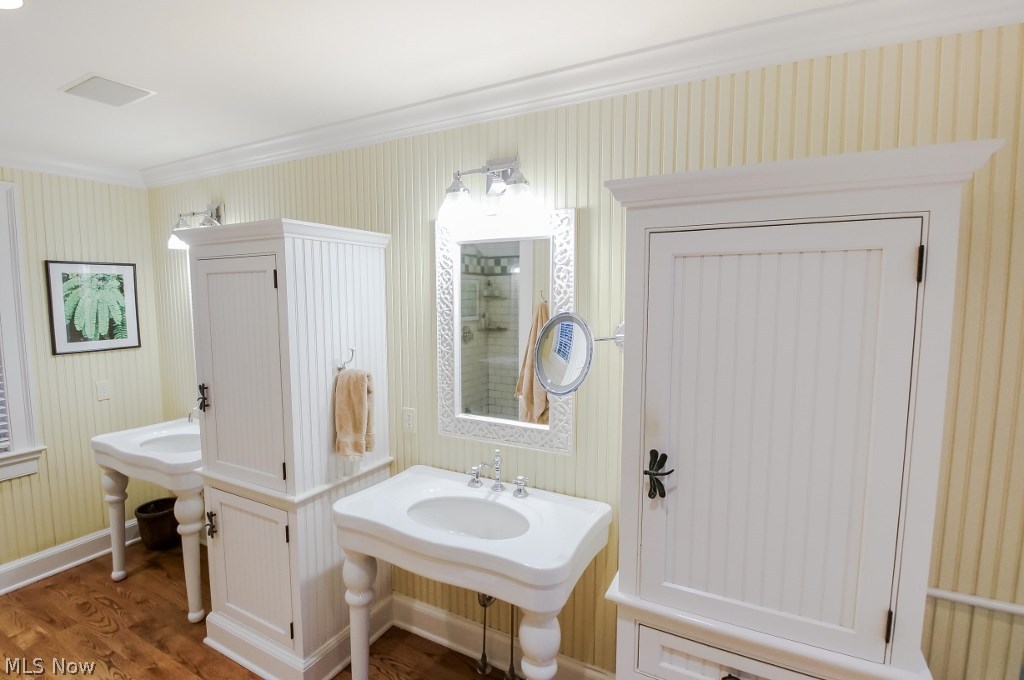 15232 Hemlock Point Road Chagrin Falls, OH 44022 - Photo 12 of 35
