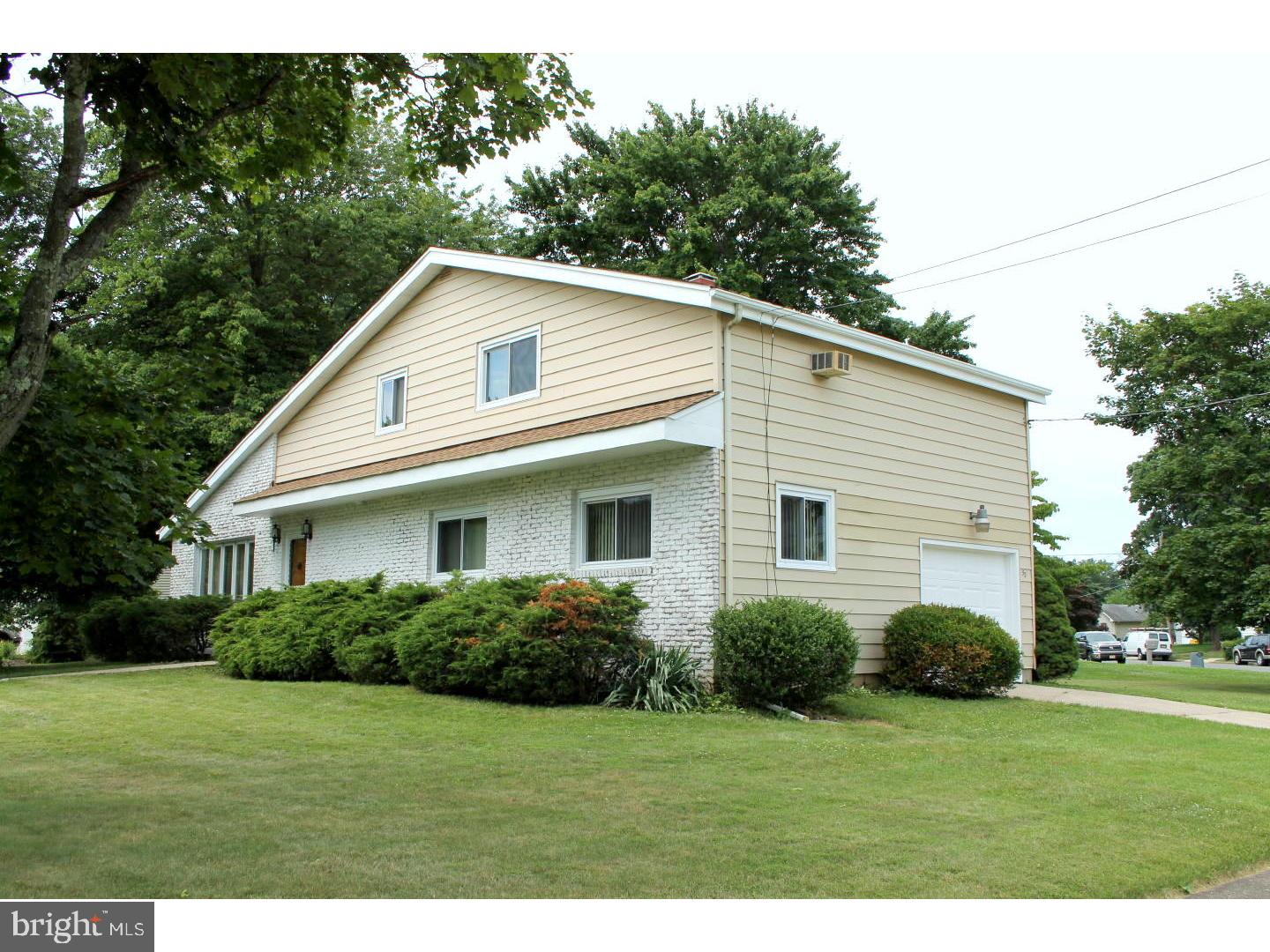 52 Rockland Road Ewing, NJ 08638 - Photo 2 of 13 Exterior Side
