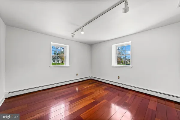 $1,150,000 | 1522 Evergreen Lane, Berwyn, PA 19312