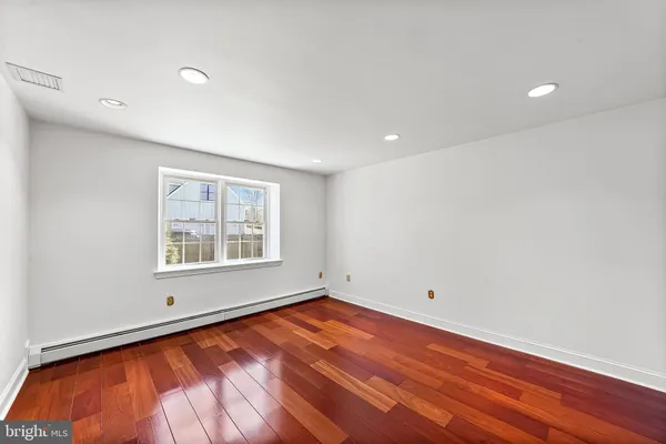 $1,150,000 | 1522 Evergreen Lane, Berwyn, PA 19312