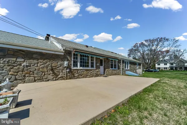 $1,150,000 | 1522 Evergreen Lane, Berwyn, PA 19312