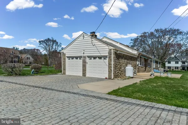$1,150,000 | 1522 Evergreen Lane, Berwyn, PA 19312