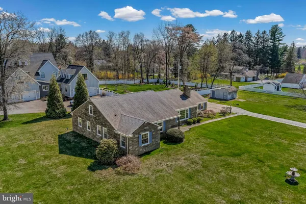 $1,150,000 | 1522 Evergreen Lane, Berwyn, PA 19312