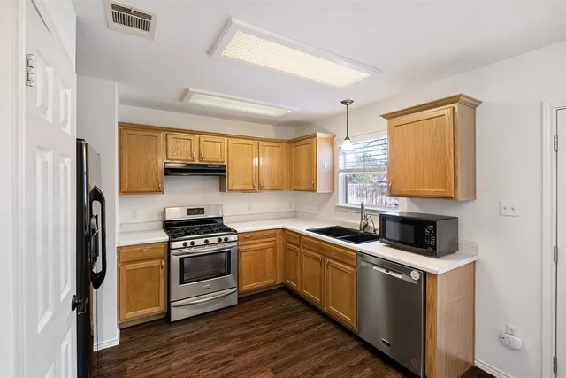 $1,950 | 1725 Zydeco Drive, Round Rock, TX 78664