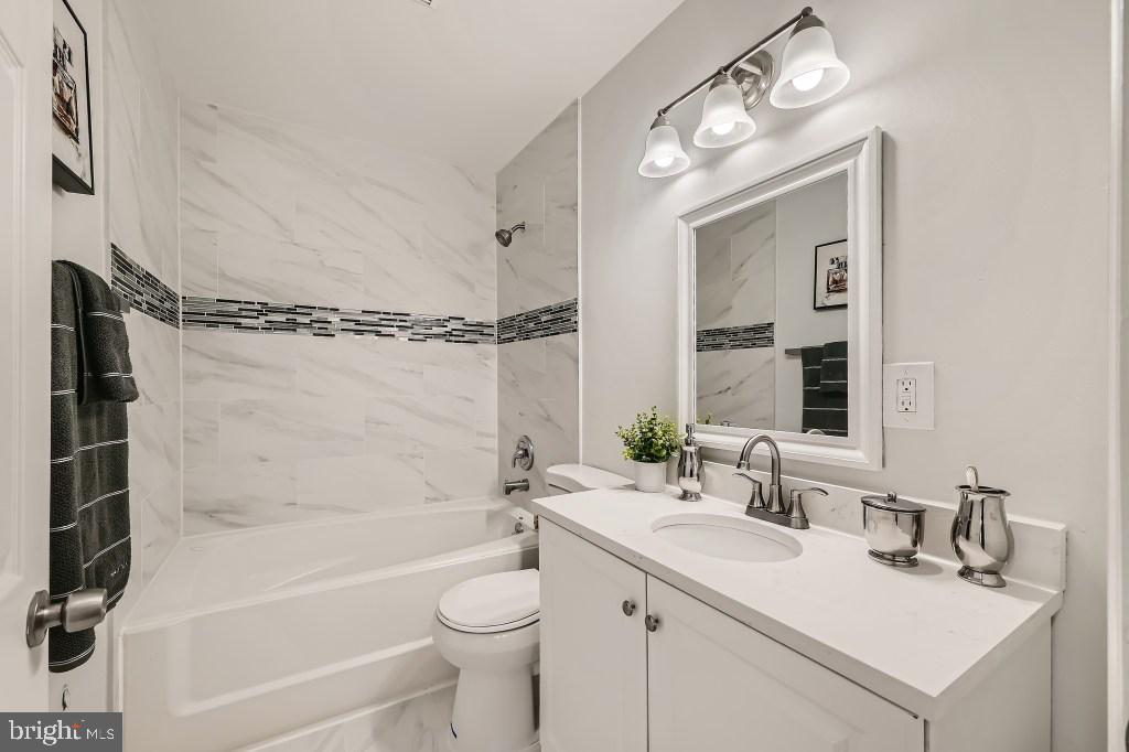 1404 Gleason Street Silver Spring, MD 20902 - Photo 24 of 29 Bathroom