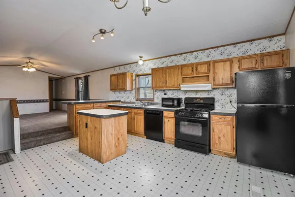 $174,900 | 405 Edgar Place, Faribault, MN 55021