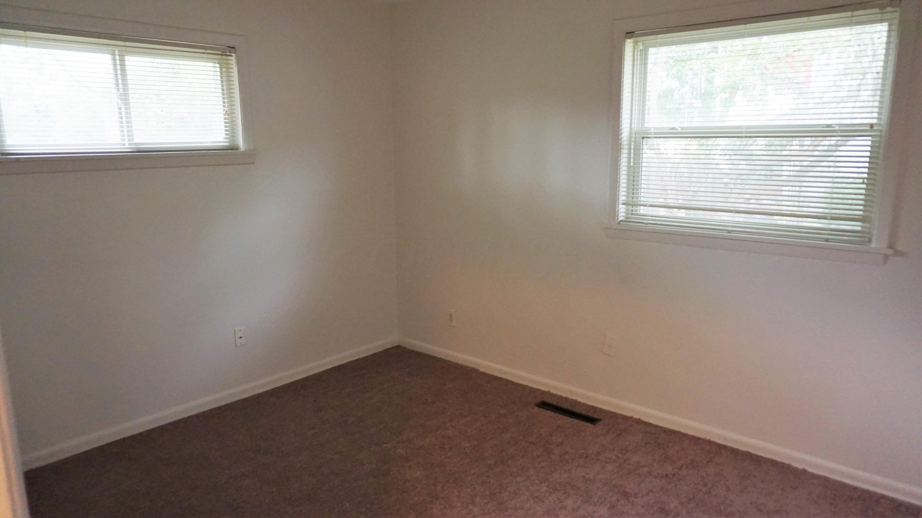 950 Afton Road Columbus, OH 43221 - Photo 6 of 10 Gallery Image 6
