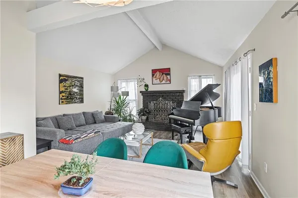 $345,000 | 8307 North Chatham Avenue, Kansas City, MO 64151