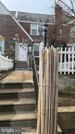 $229,999 | 103 Academy Lane, Upper Darby, PA 19082