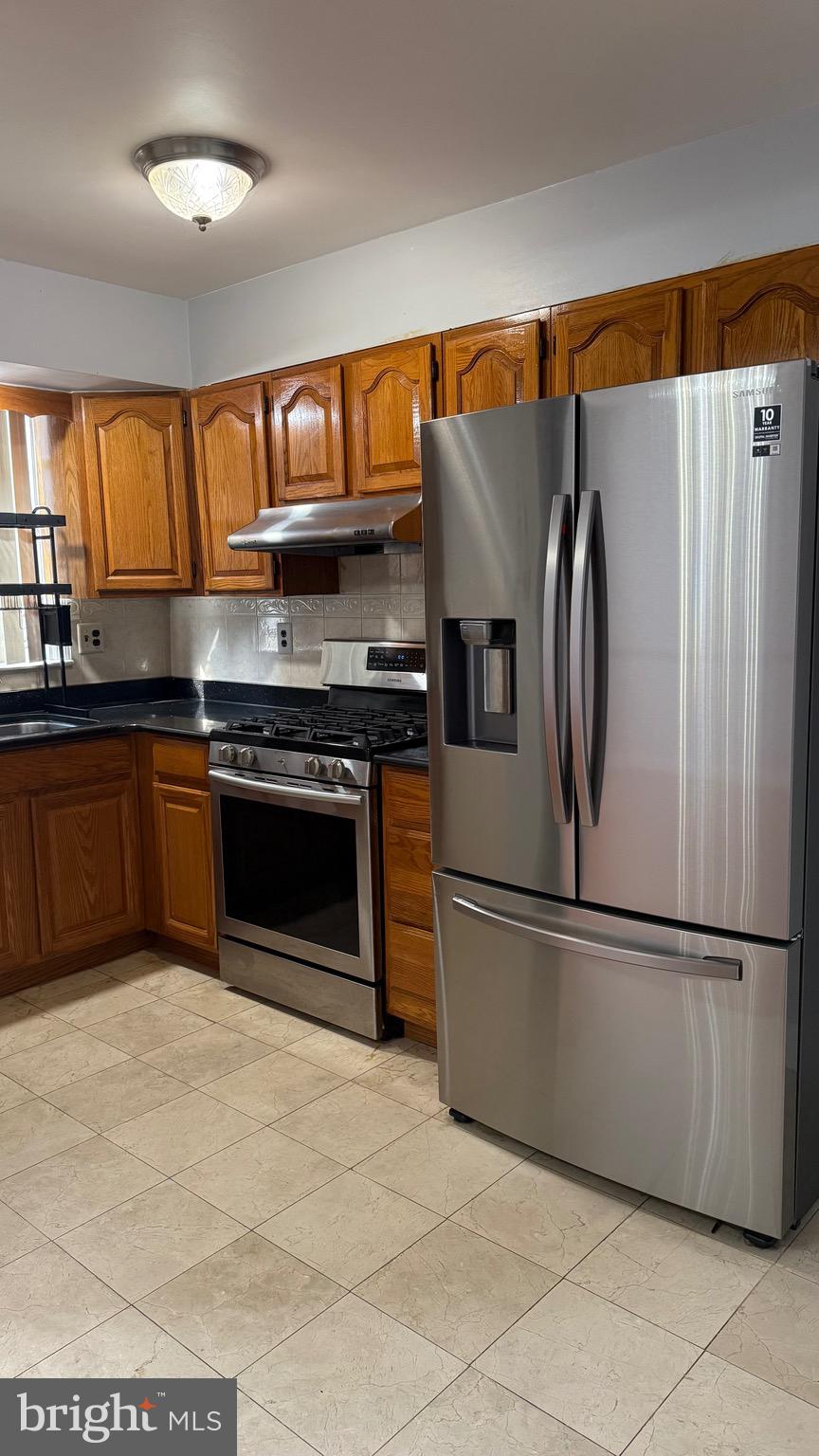 103 Academy Lane Upper Darby, PA 19082 - Photo 5 of 19