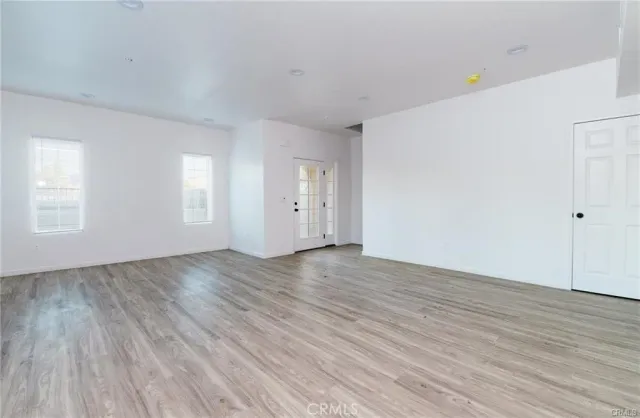 $749,000 | 5526 East Los Angeles Avenue, Unit 2, Simi Valley, CA 93065