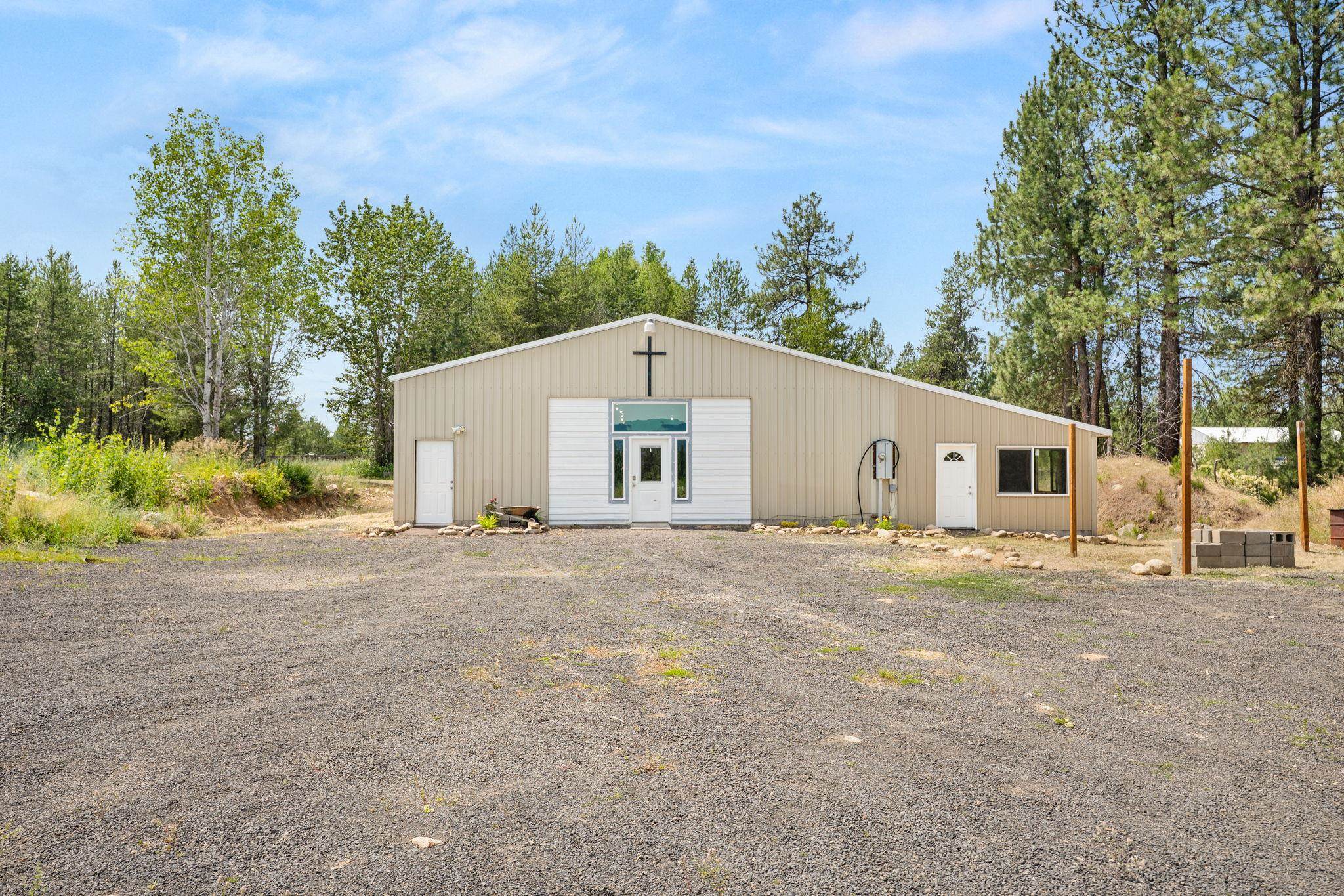 26811 North Yale Road Chattaroy, WA 99003 - Photo 2 of 30