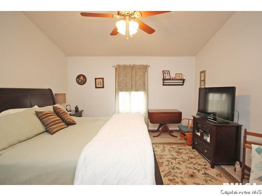 112 Davinci Drive Springfield, IL 62703 - Photo 11 of 22 Gallery Image 11
