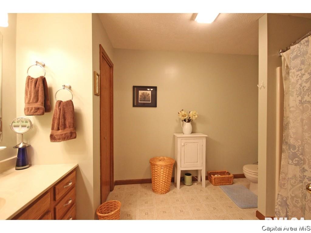 112 Davinci Drive Springfield, IL 62703 - Photo 15 of 22 Gallery Image 15