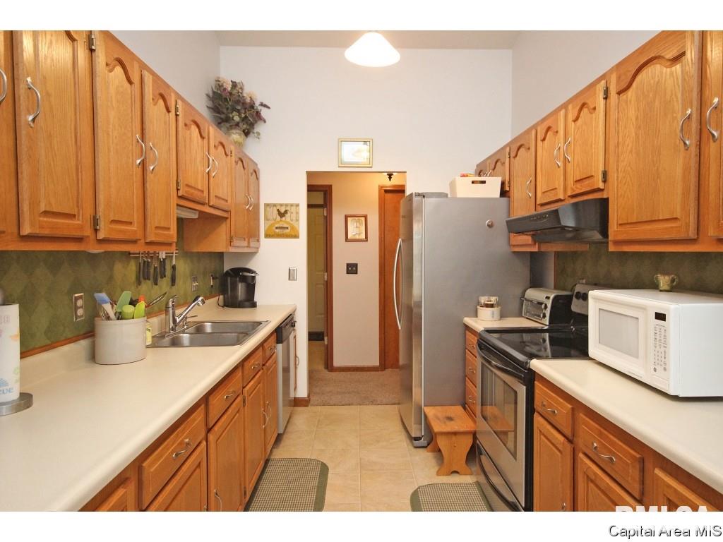112 Davinci Drive Springfield, IL 62703 - Photo 6 of 22 Gallery Image 6