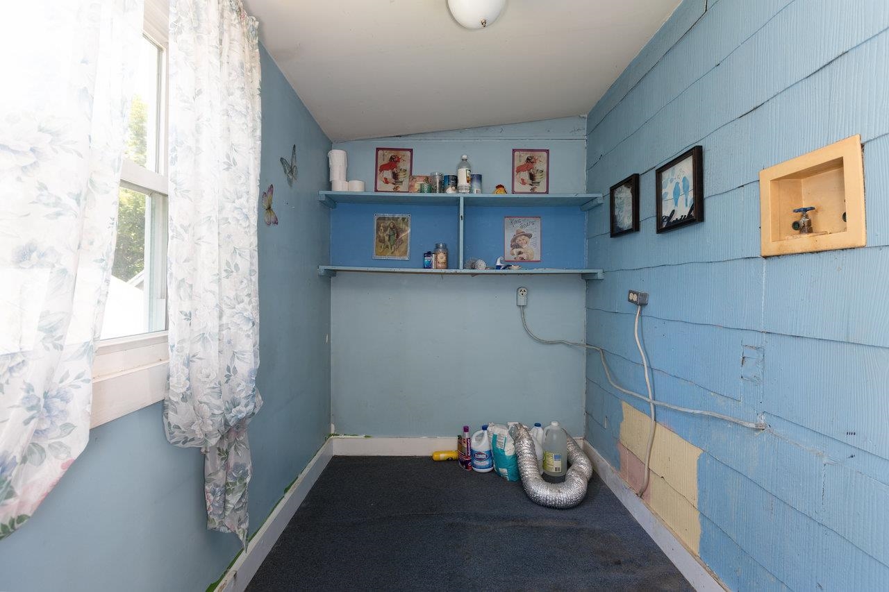 711 8th Street Shenandoah, VA 22849 - Photo 22 of 60 a room with storage and utility
