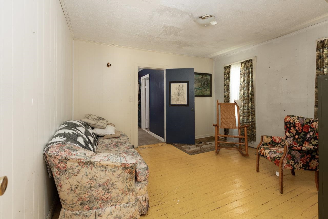 711 8th Street Shenandoah, VA 22849 - Photo 23 of 60 a bedroom with a bed and gym equipment