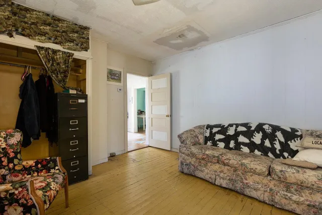 a view of an outdoor space