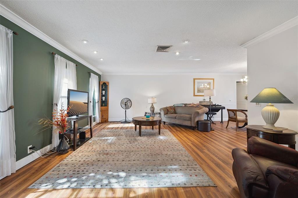 260 Greenfield Road Winter Haven, FL 33884 - Photo 2 of 49