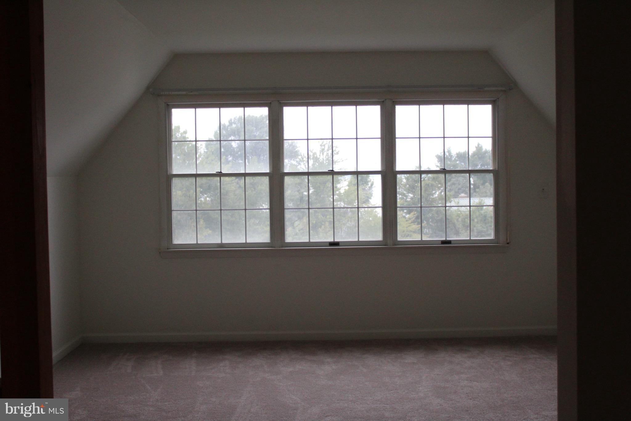 105 Blackwell Road Colonial Beach, VA 22443 - Photo 16 of 27 Family Room with Beautiful Water Views