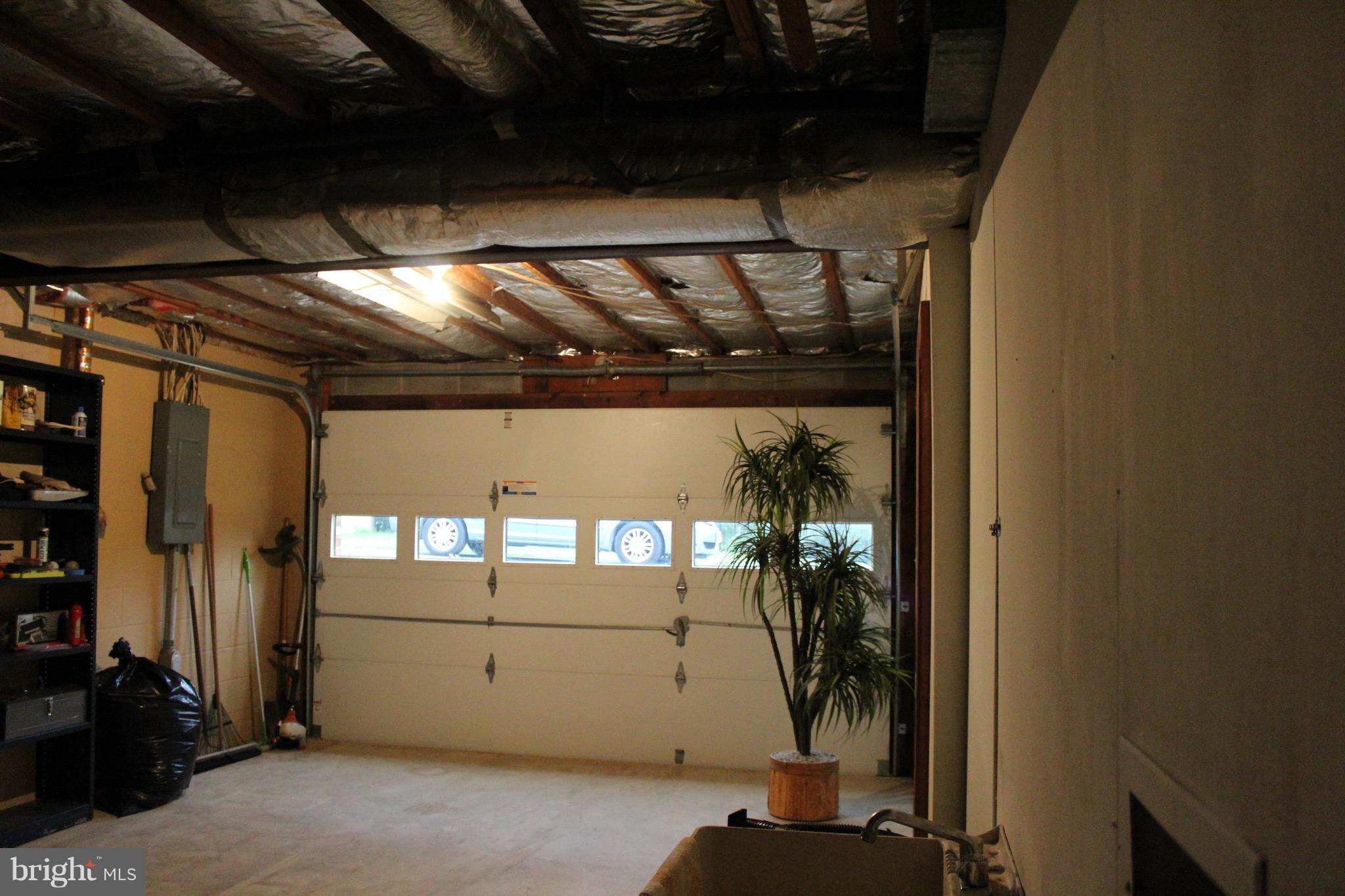 105 Blackwell Road Colonial Beach, VA 22443 - Photo 27 of 27 Garage