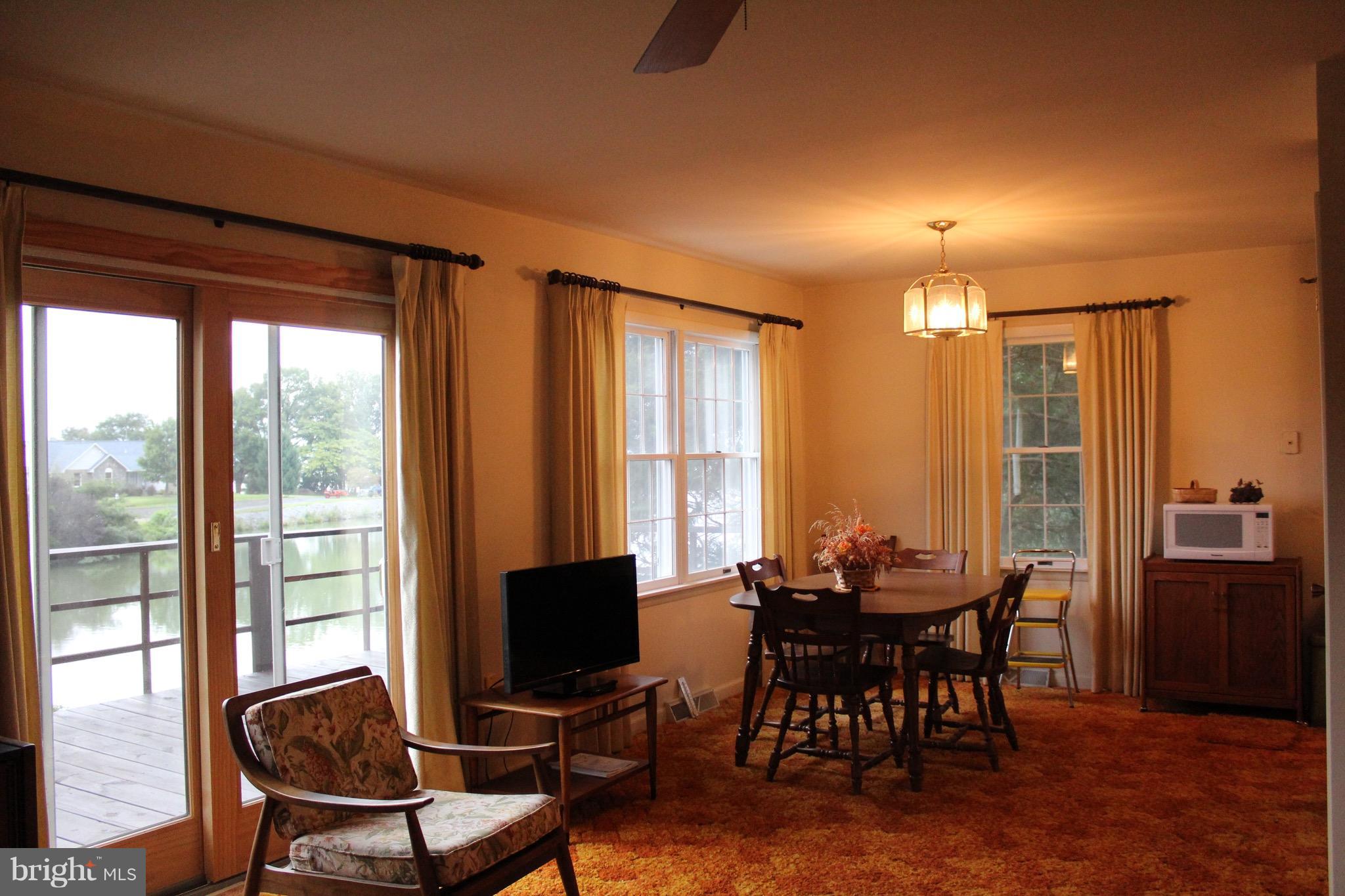 105 Blackwell Road Colonial Beach, VA 22443 - Photo 7 of 27 Dining Room