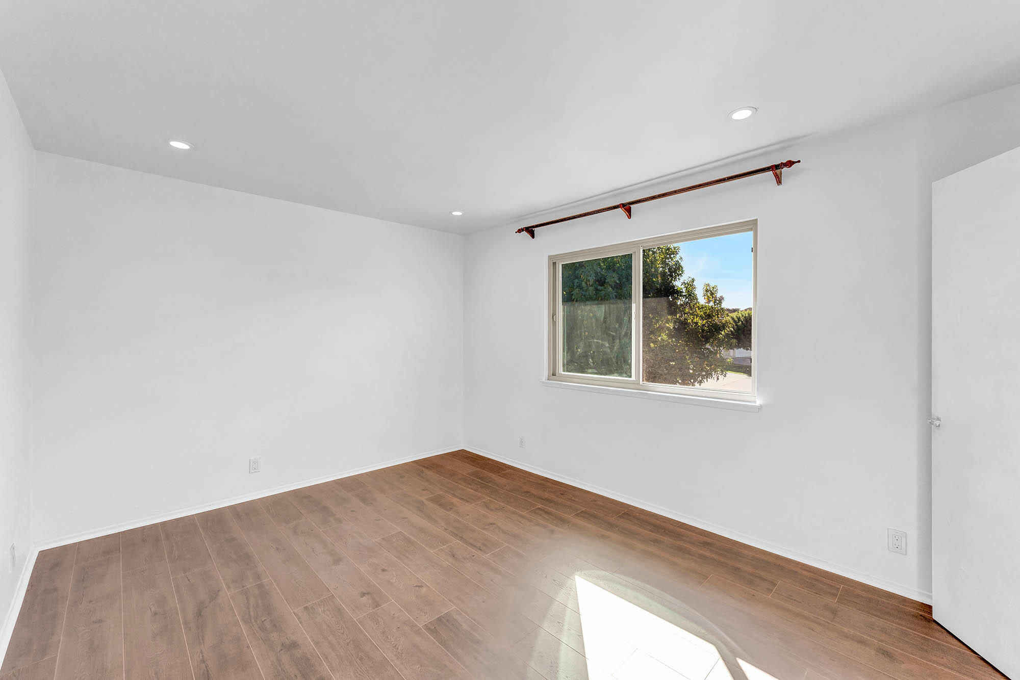 5950 Birch Street, Unit 2 Carpinteria, CA 93013 - Photo 21 of 33 Primary Bedroom - 5950 Birch Street 2