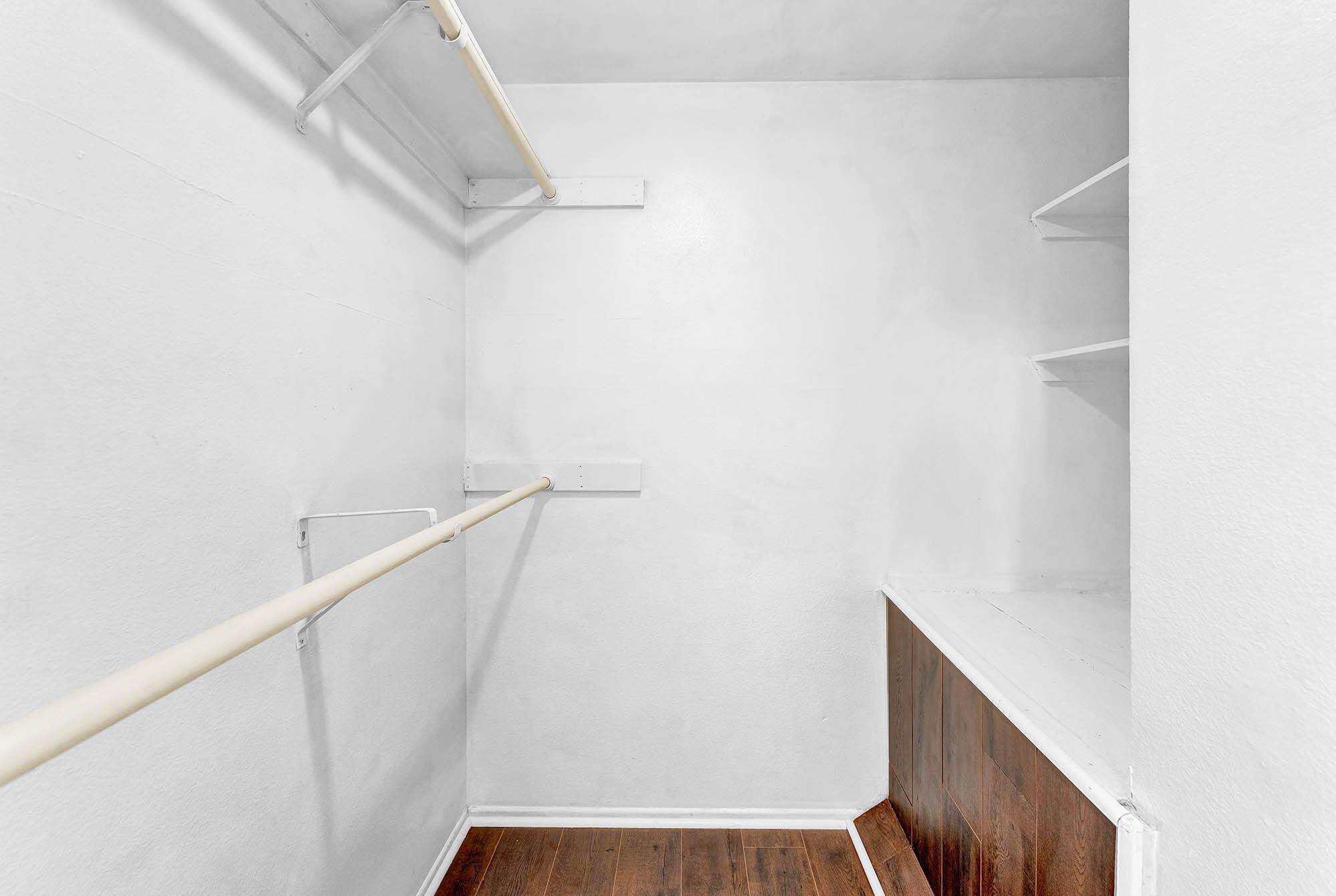 5950 Birch Street, Unit 2 Carpinteria, CA 93013 - Photo 22 of 33 Primary Bedroom closet - 5950 Birch St