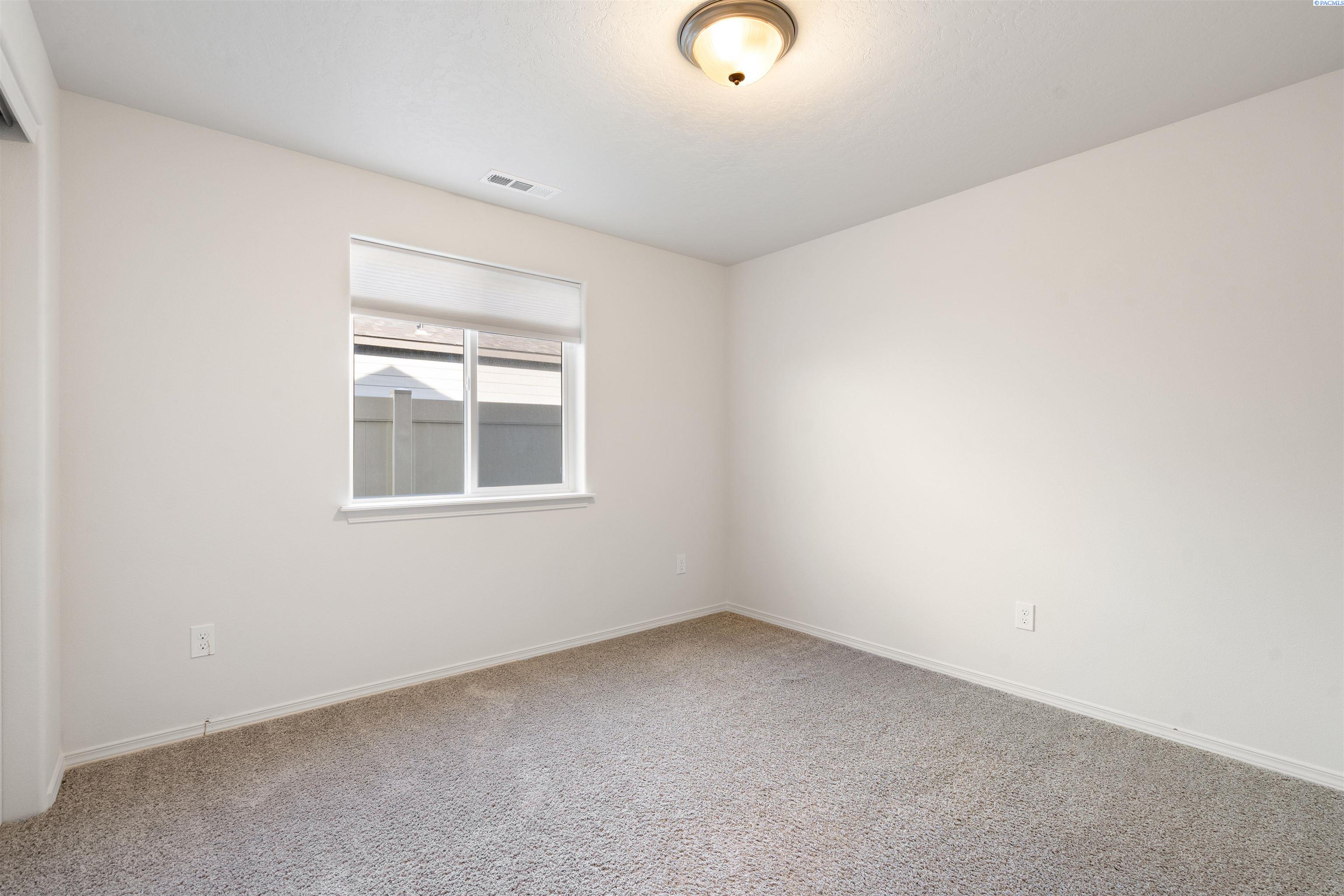 614 Forsell Road Grandview, WA 98930 - Photo 19 of 32 Gallery Image 19