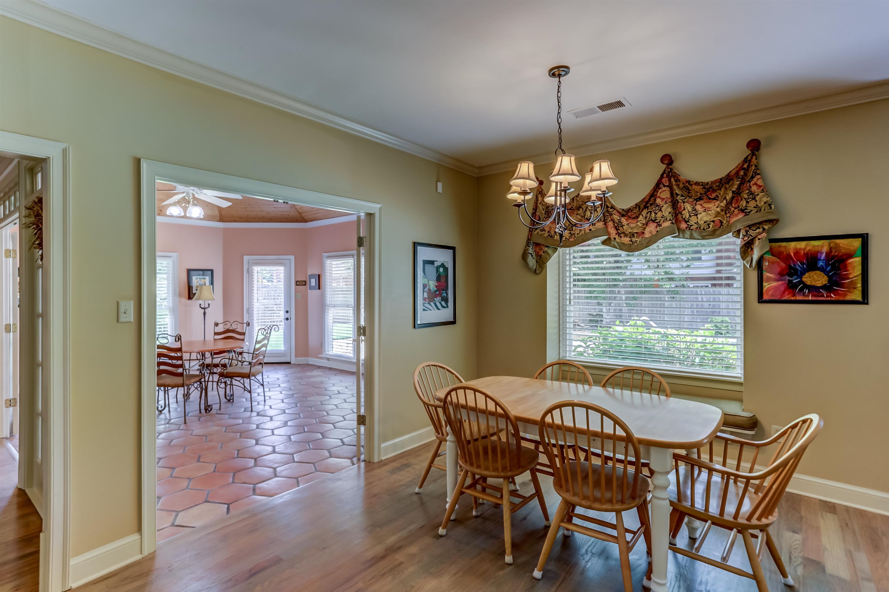 619 Roxburgh Drive Collierville, TN 38017 - Photo 14 of 30 Gallery Image 14